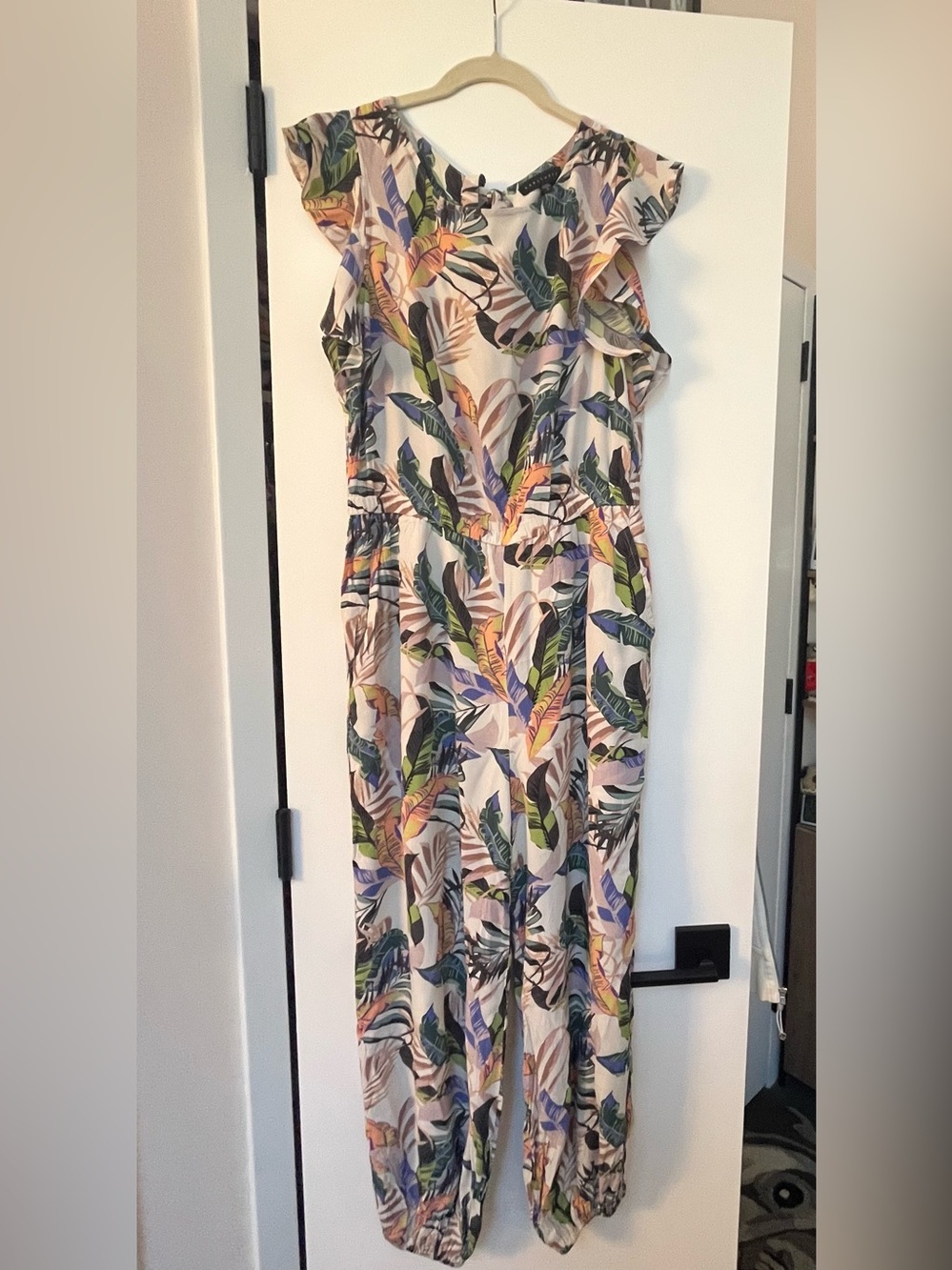 Floral tropical romper jumpsuit, Size L